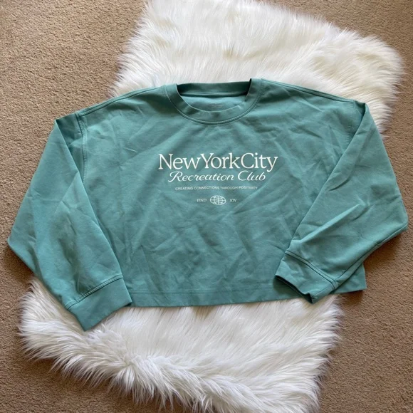 Old Navy Active Dynamic Fleece Oversized Cropped Crewneck Sweatshirt XL - Picture 2 of 5